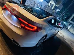 هیۆندای ازێرا